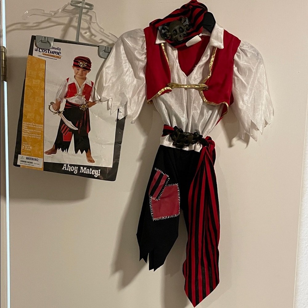 Pirate Costume Ahoy Matey Toddler 3-4 Halloween 🏴‍☠️🎃